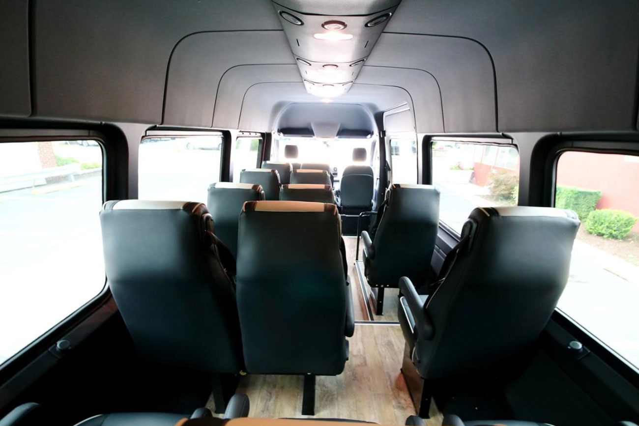 HQ – Coachliner Edition / 14 Passengers Shuttle Bus - SOLD